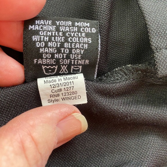 Travis Mathew Polo Shirt Mens Large Winged Solid Black Logo Pocket Short Sleeve - Picture 13 of 14